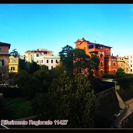 Roma Manuela'S Cozy Guest House Trastevere Экстерьер фото