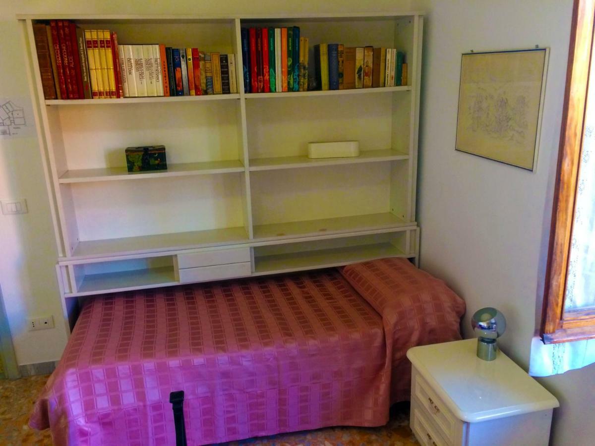 Roma Manuela'S Cozy Guest House Trastevere Экстерьер фото