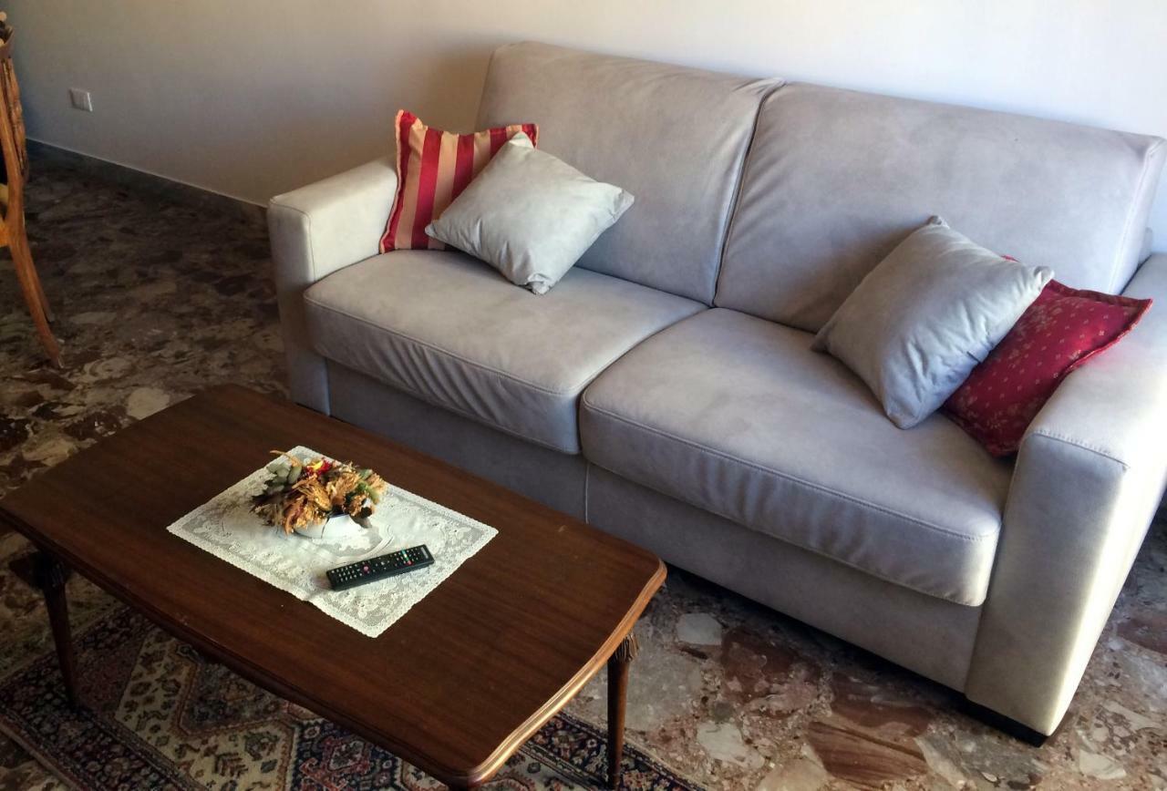 Roma Manuela'S Cozy Guest House Trastevere Экстерьер фото