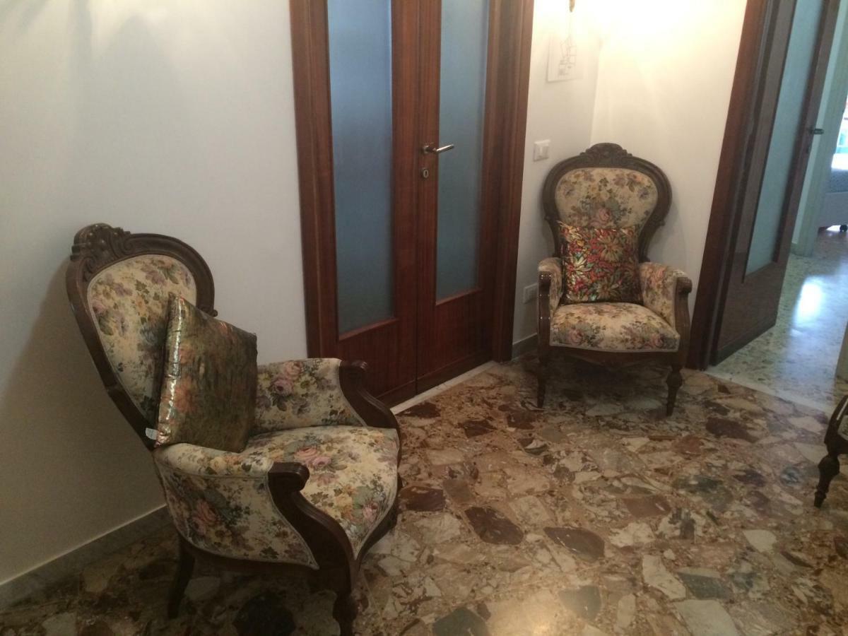 Roma Manuela'S Cozy Guest House Trastevere Экстерьер фото